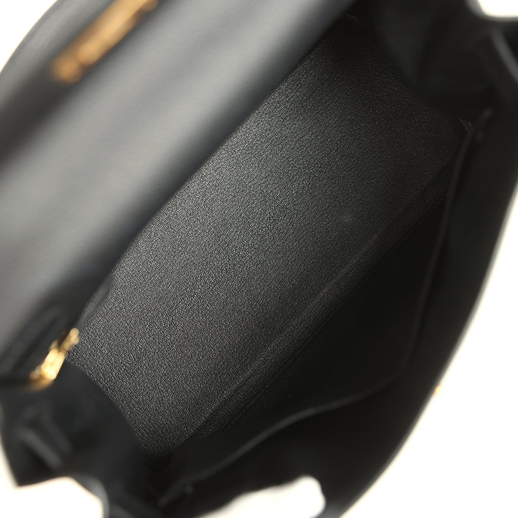 Kelly Retourne 28 Black Togo Gold Hardware Bag
