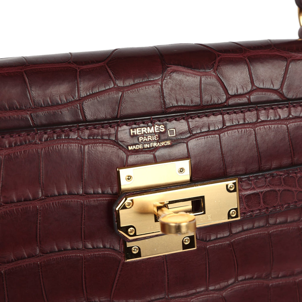 Kelly Retourne 28 Bordeaux Matte Alligator Gold Hardware Bag