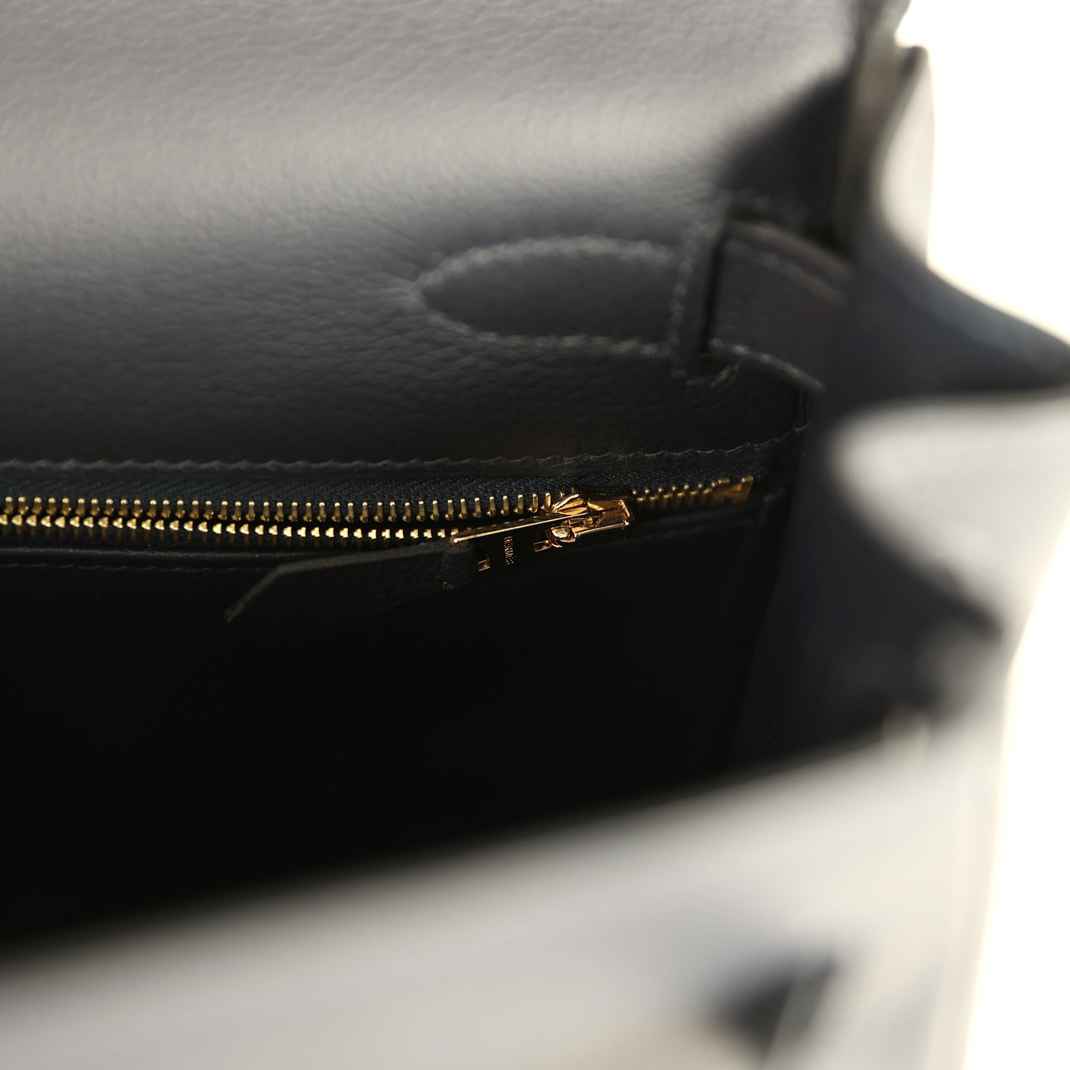 Kelly Retourne 28 Caban Evercolor Gold Hardware Bag