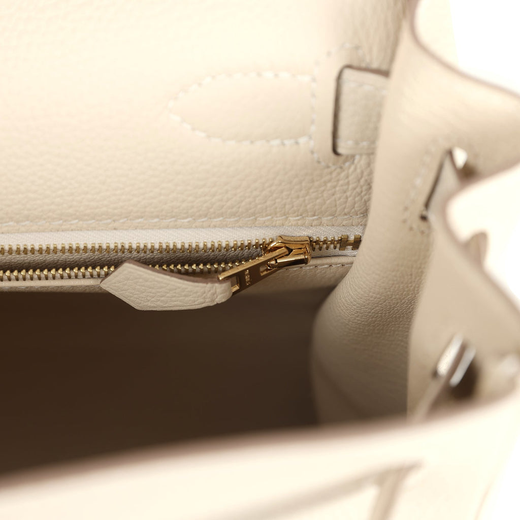 Kelly Retourne 28 Craie Togo Gold Hardware Bag
