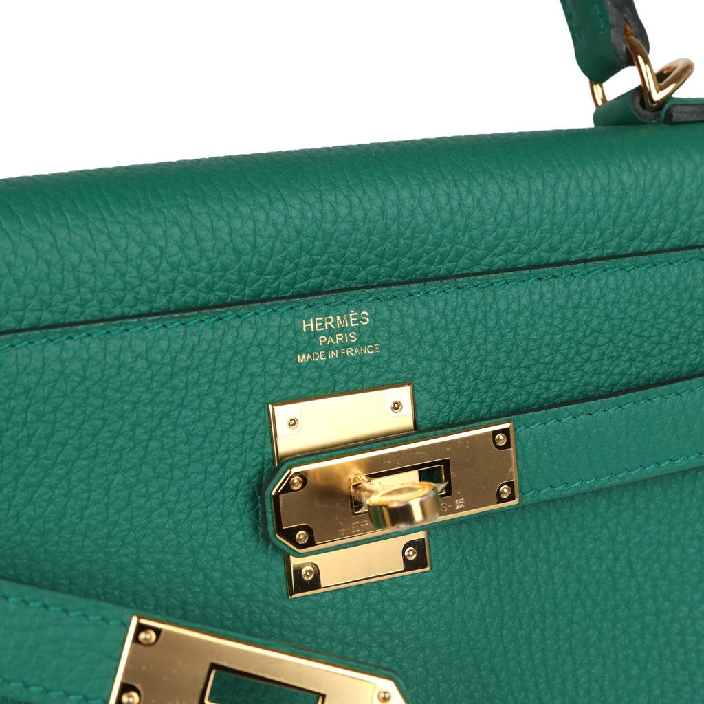 Kelly Retourne 28 Vert Vertigo Clemence Gold Hardware Bag