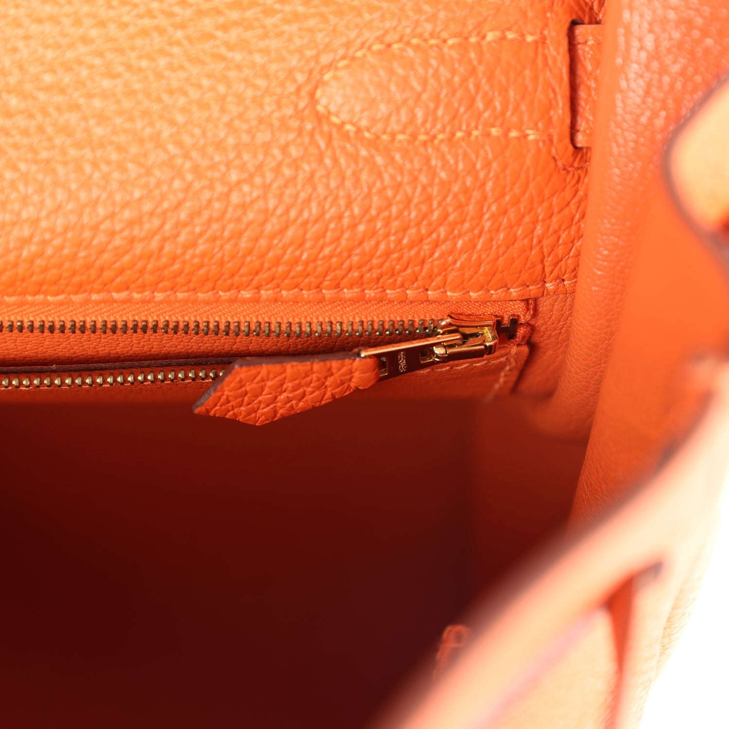 Kelly Retourne 35 Orange Togo Gold Hardware Bag