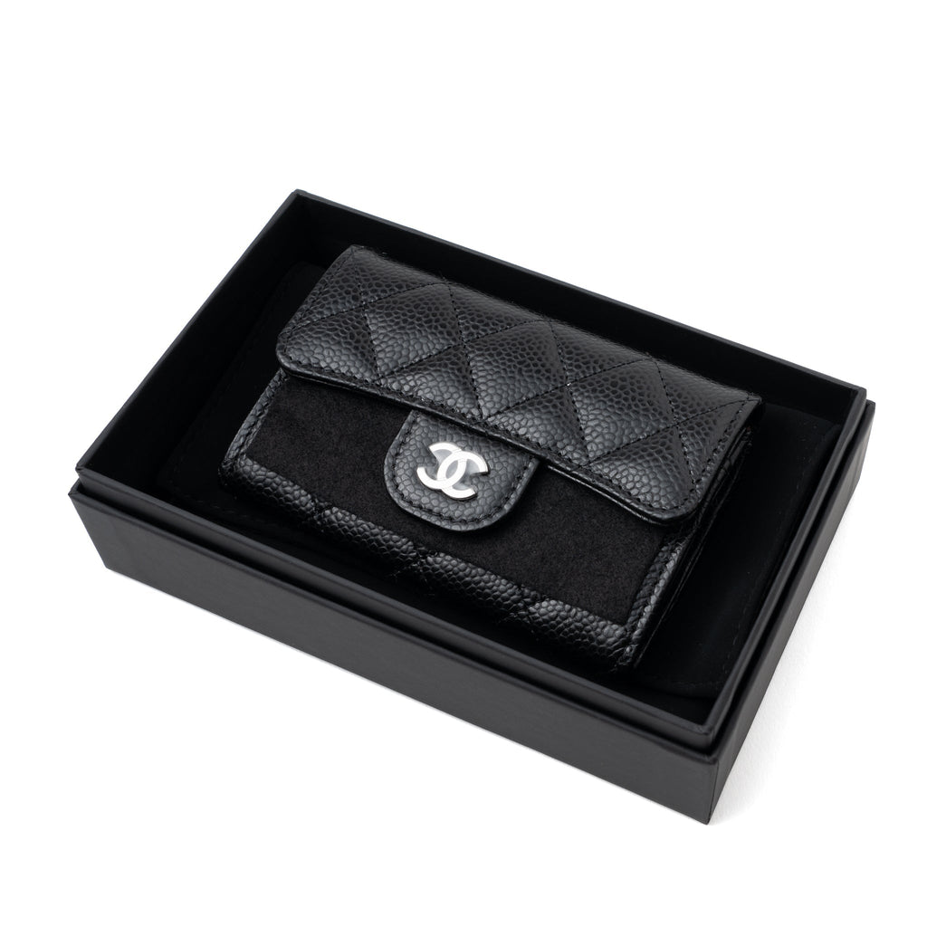 chanel-classic-flap-card-holder-caviar-black-shw-hologram